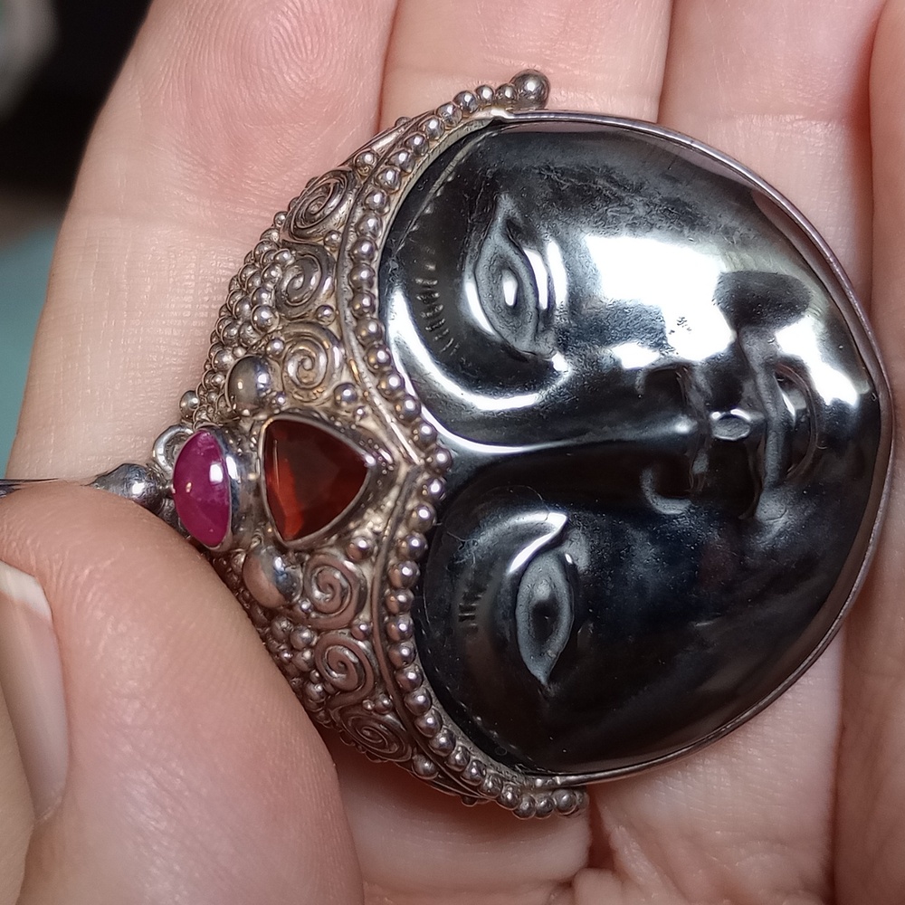 Hematite Goddess Pendant - Picture 3 of 4